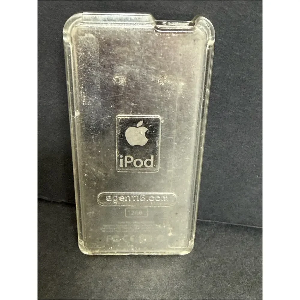 Apple iPod Nano ~ 1st Generation ~ A1137 ~ 2GB ~ White & Silver ~ Works Tested